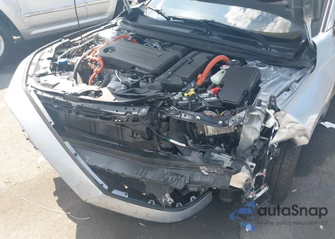 2025 Honda Accord Hybrid Touring z USA, uszkodzony, nr VIN 1HGCY2F81SA026037